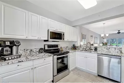 7811 Regal Heron Cir #4-102, Naples, FL 34104 - Photo 7