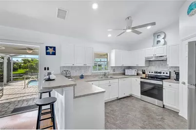 2301 SW 15th Pl, Cape Coral, FL 33991 - Photo 9