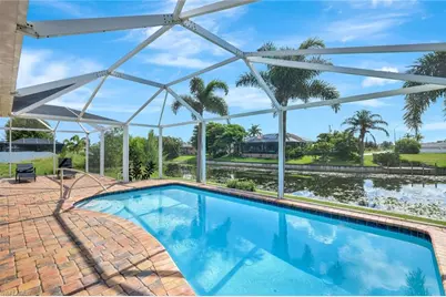 2301 SW 15th Pl, Cape Coral, FL 33991 - Photo 23