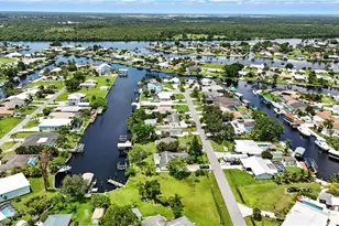 2131 St Croix Ave, Fort Myers, FL 33905 - Photo 37