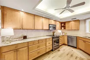 6515 Valen Way, Naples, FL 34108 - Photo 5