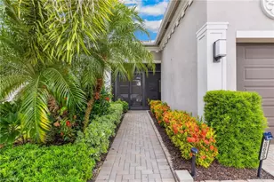 28689 Montecristo Loop, Bonita Springs, FL 34135 - Photo 3