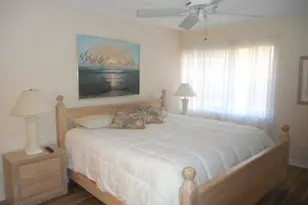 1086 Forest Lakes Dr, Naples, FL 34105 - Photo 11