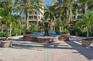 2728 Tiburon Blvd E, Naples, FL 34109 - Photo 27