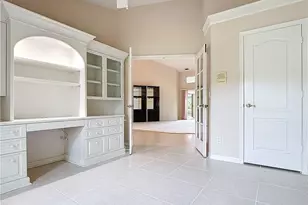 6806 Wellington Dr, Naples, FL 34109 - Photo 11