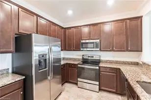 2748 Blossom Wy, Naples, FL 34120 - Photo 9