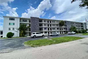 4906 Victoria Dr, Cape Coral, FL 33904 - Photo 37