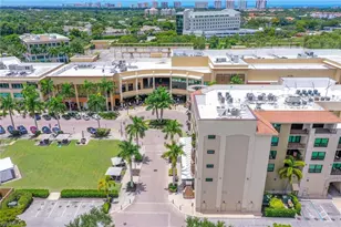 9115 Strada Pl, Naples, FL 34108 - Photo 31