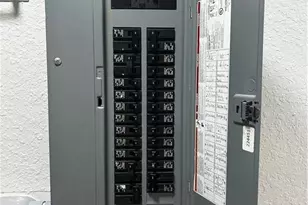 319 Arlington Ave, Fort Myers, FL 33905 - Photo 9