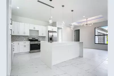 2707 36th Ave SE, Naples, FL 34117 - Photo 13