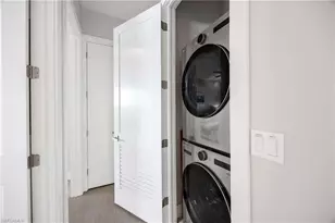 1395 Curlew Ave, Naples, FL 34102 - Photo 21