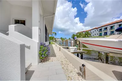 1395 Curlew Ave #4-3, Naples, FL 34102 - Photo 3