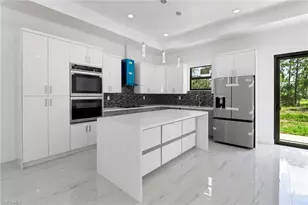 2911 28th St SW, Lehigh Acres, FL 33976 - Photo 5