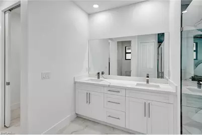 803 E 16th St, Lehigh Acres, FL 33972 - Photo 5