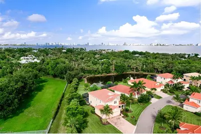 3330 Banyon Hollow Loop, North Fort Myers, FL 33903 - Photo 3