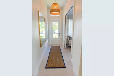 548 101st Ave, Naples, FL 34108 - Photo 7