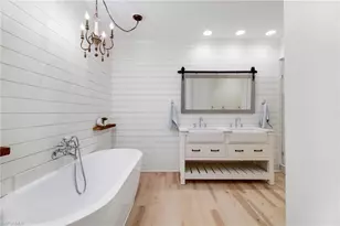 10160 Bellavista Cir, Miromar Lakes, FL 33913 - Photo 17