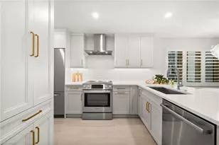 1300 Gulf Shore Blvd N, Naples, FL 34102 - Photo 5