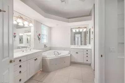 5072 Kensington High St, Naples, FL 34105 - Photo 19