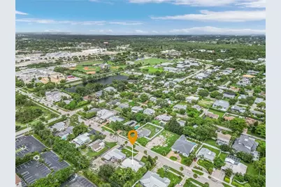 1281 10th St N, Naples, FL 34102 - Photo 31