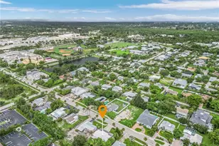 1281 10th St N, Naples, FL 34102 - Photo 31