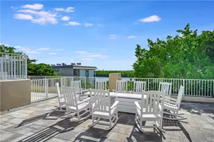 410 Bayfront Pl, Naples, FL 34102 - Photo 17