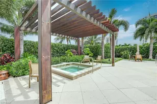 5601 Turtle Bay Dr, Naples, FL 34108 - Photo 21