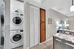 4450 Chickee Hut Ct, Bonita Springs, FL 34134 - Photo 7