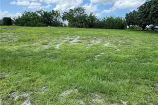 1618 NW 9th St, Cape Coral, FL 33993 - Photo 1