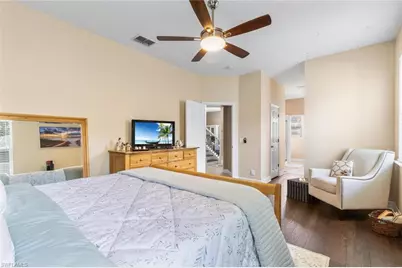 109 Burnt Pine Dr, Naples, FL 34119 - Photo 3