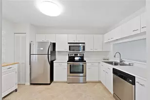 7712 Jewel Ln, Naples, FL 34109 - Photo 3