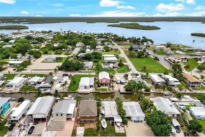 627 Palm Ave, Goodland, FL 34140 - Photo 31