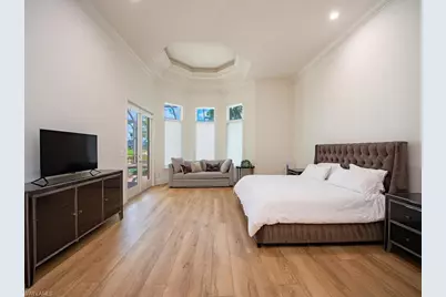 1633 Chinaberry Way, Naples, FL 34105 - Photo 15