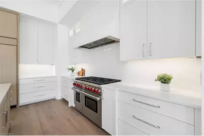 960 Iris Ct, Marco Island, FL 34145 - Photo 11