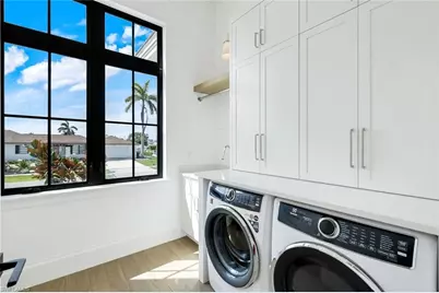 960 Iris Ct, Marco Island, FL 34145 - Photo 35