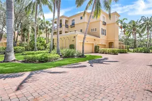 2826 Tiburon Blvd E, Naples, FL 34109 - Photo 1