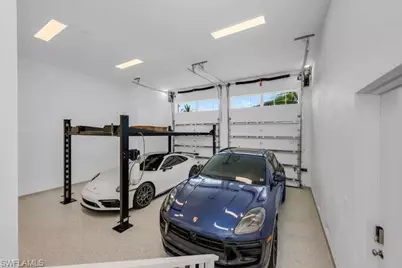 1835 Gulf Shore Blvd S, Naples, FL 34102 - Photo 37