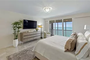 8111 Bay Colony Dr, Naples, FL 34108 - Photo 17