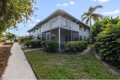 256 Palm Dr #6, Naples, FL 34112 - Photo 3