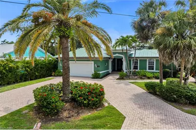 27307 Tennessee St, Bonita Springs, FL 34135 - Photo 13