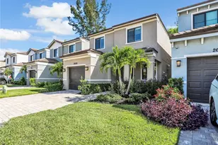 26268 Bonita Fairways Blvd, Bonita Springs, FL 34135 - Photo 3