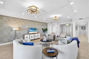 265 Indies Way, Naples, FL 34110 - Photo 3