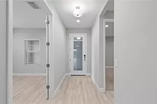 4592 Skysail Dr, Naples, FL 34120 - Photo 5