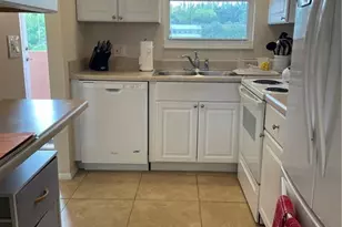 200 Forest Lakes Blvd, Naples, FL 34105 - Photo 17