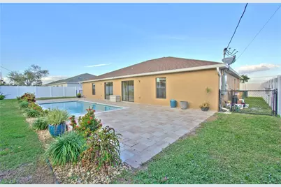 512 Skyline Blvd, Cape Coral, FL 33991 - Photo 25