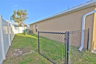 510 Skyline Blvd, Cape Coral, FL 33991 - Photo 19