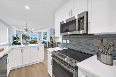 1300 Gulf Shore Blvd N #700, Naples, FL 34102 - Photo 7