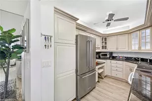 4001 Gulf Shore Blvd N, Naples, FL 34103 - Photo 11