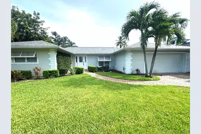 675 Wedge Dr, Naples, FL 34103 - Photo 17