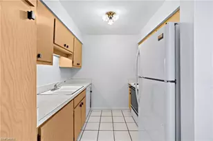 708 Victoria Dr, Cape Coral, FL 33904 - Photo 5